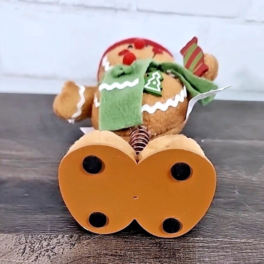 Gingerbread Man Plush Shelf Sitter Wiggler Christmas Tabletop Home Decor 9" NEW - Picture 8 of 8